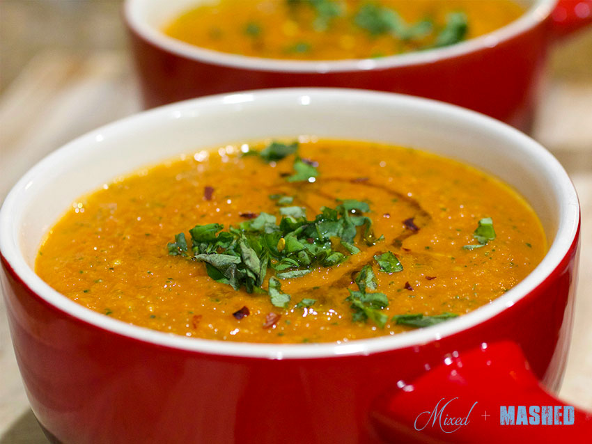 Easy Paleo Roasted Tomato Soup